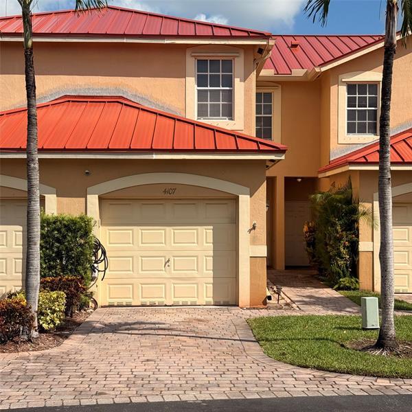 1 of 1 - 4107 Crystal Lake Dr, Deerfield Beach, FL