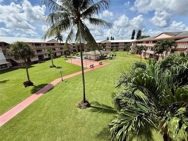 1 of 15 - 5300 Washington St 309m, Hollywood, FL