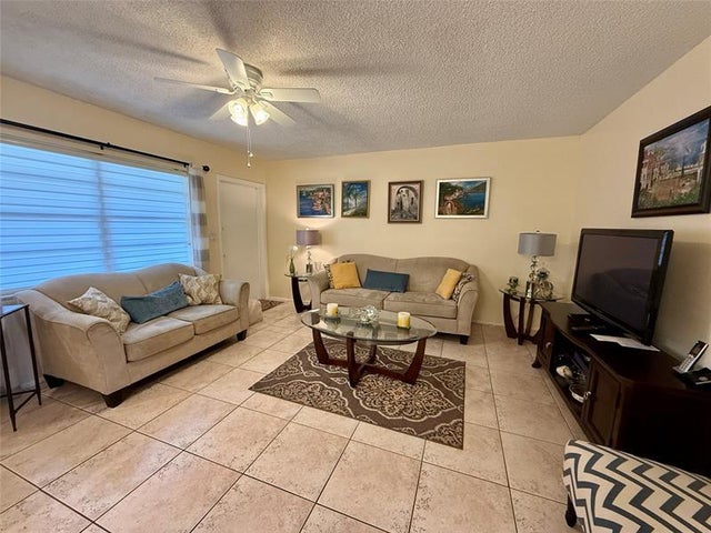 2 of 15 - 5300 Washington St 309m, Hollywood, FL