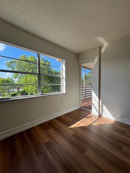 5 of 14 - 4304 Nw 9th Ave 2-3b, Deerfield Beach, FL