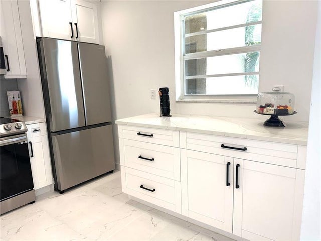 4 of 35 - 2300 Ne 1st Ln 201, Boynton Beach, FL