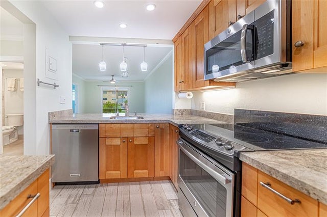 2 of 33 - 1951 Ne 39th St 256, Lighthouse Point, FL