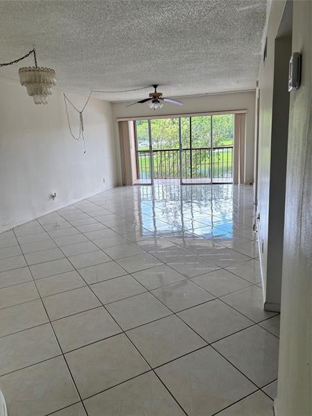 2 of 20 - 3905 N Nob Hill Rd 205, Sunrise, FL