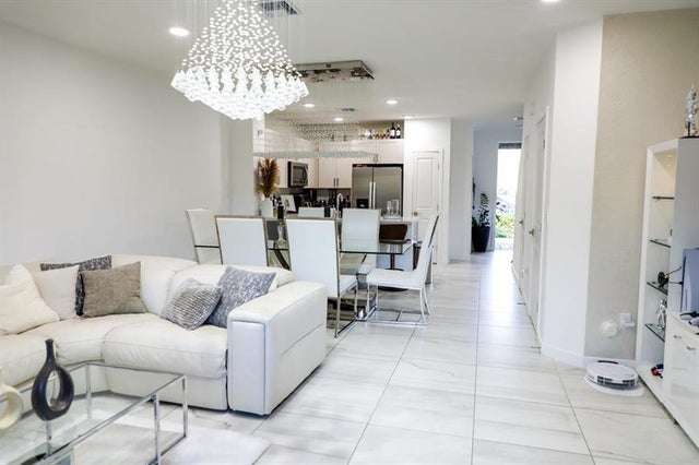 5 of 25 - 148 Se 5th Ct 148, Deerfield Beach, FL