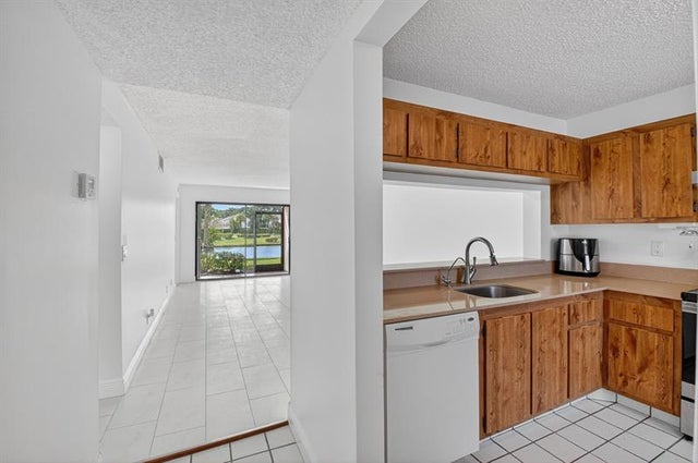 1 of 44 - 22053 Palms Way 105, Boca Raton, FL