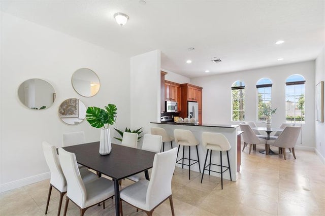 5 of 39 - 506 Se 7th St 304, Fort Lauderdale, FL