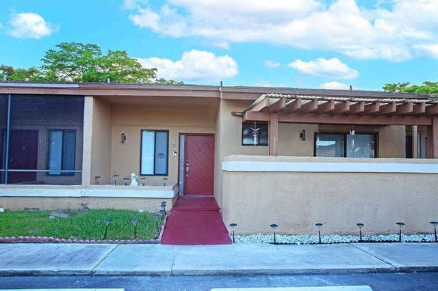 2 of 56 - 851 Nw 79th Ter, Plantation, FL
