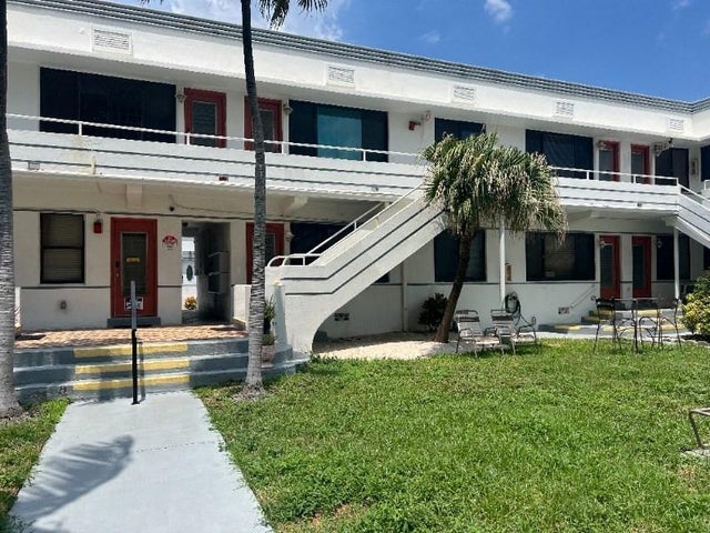 2 of 7 - 311 Liberty St 18, Hollywood, FL