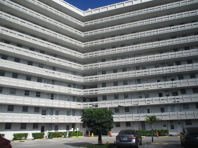 1 of 14 - 1401 Ne Miami Gardens Dr 488, Miami, FL