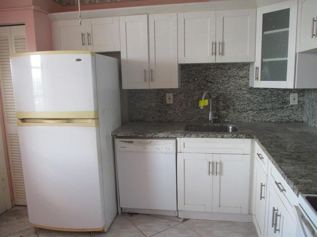 2 of 14 - 1401 Ne Miami Gardens Dr 488, Miami, FL