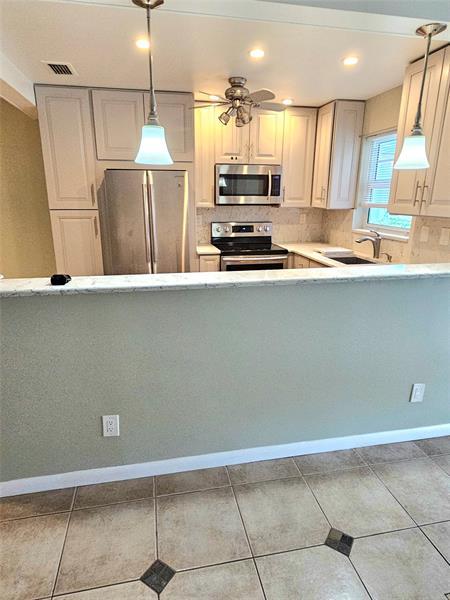 4 of 22 - 4510 Nw 3rd St B, Delray Beach, FL