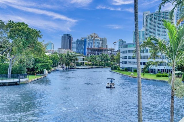 1000 Se 4 Street 220, Fort Lauderdale