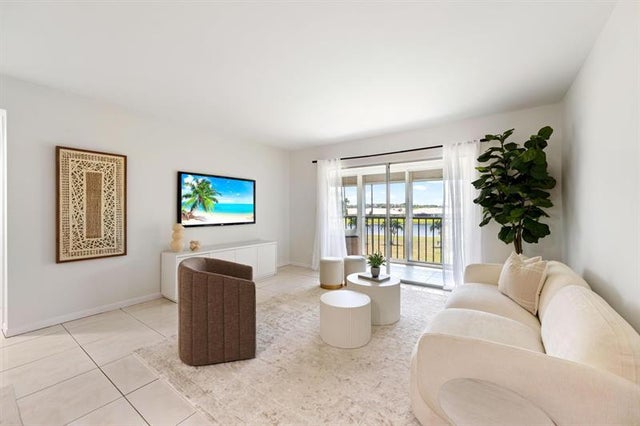 1 of 52 - 6936 Huntington Ln 304, Delray Beach, FL