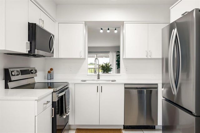 3 of 52 - 6936 Huntington Ln 304, Delray Beach, FL