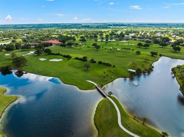 2 of 28 - 3500 Twin Lakes Terrace 202, Fort Pierce, FL