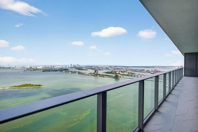 4 of 48 - 700 Ne 24th Street 5202, Miami, FL