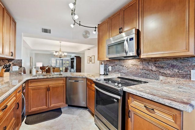 2 of 41 - 23385 Barwood Ln 102, Boca Raton, FL