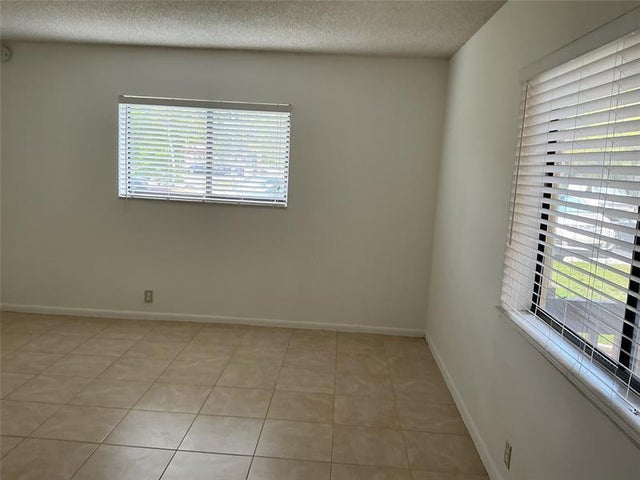 4 of 10 - 2078 Nw 43rd Ter 1, Lauderhill, FL