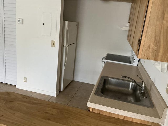 5 of 10 - 2078 Nw 43rd Ter 1, Lauderhill, FL