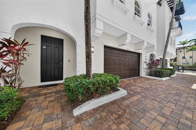 5 of 61 - 3241 Ne 13th St, Pompano Beach, FL