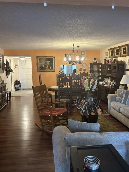 3 of 20 - 4211 Nw 41st St 207, Lauderdale Lakes, FL