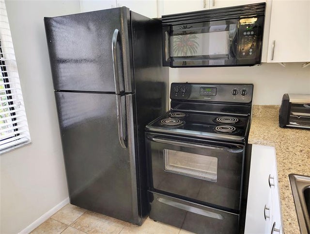 2 of 33 - 2793 Nw 104th Ave 305, Sunrise, FL