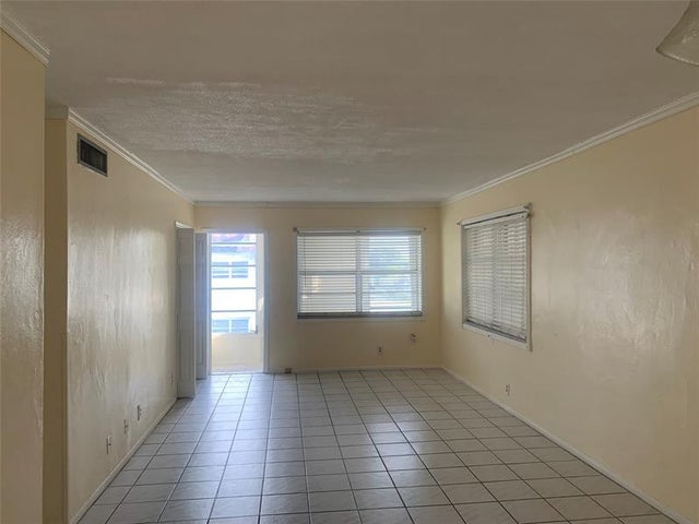 3 of 8 - 1490 Nw 43rd Ave 310, Lauderhill, FL