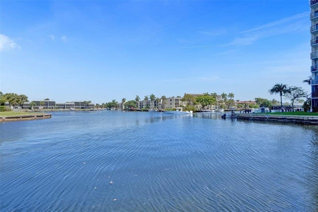 2 of 55 - 930 Se 9th Ave 16, Pompano Beach, FL