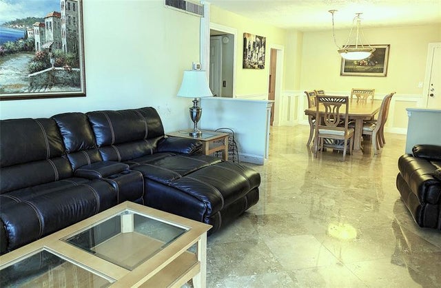 4 of 36 - 4250 Galt Ocean Dr 1a, Fort Lauderdale, FL