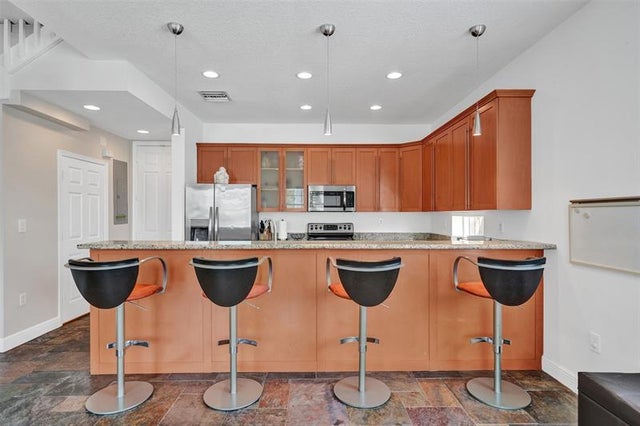 4 of 45 - 816 S Riverside Dr 816, Pompano Beach, FL