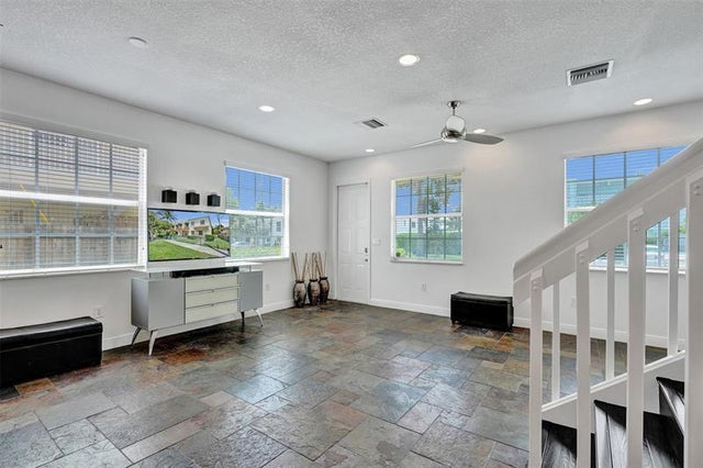 4 of 45 - 816 S Riverside Dr 816, Pompano Beach, FL