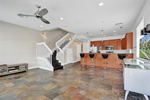 5 of 45 - 816 S Riverside Dr 816, Pompano Beach, FL