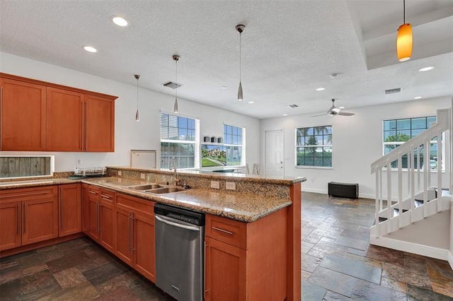 5 of 45 - 816 S Riverside Dr 816, Pompano Beach, FL