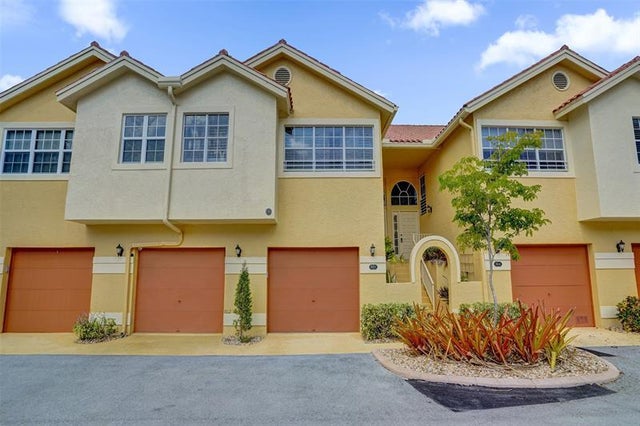 2 of 36 - 2121 S Ocean Blvd 805, Lauderdale By The Sea, FL