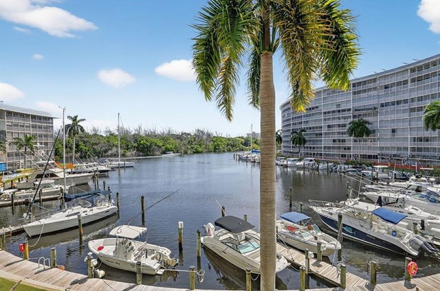 4 of 42 - 1427 E Hillsboro Blvd 327, Deerfield Beach, FL
