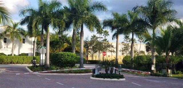 3 of 41 - 1765 Nw 124th Pl 1765, Pembroke Pines, FL