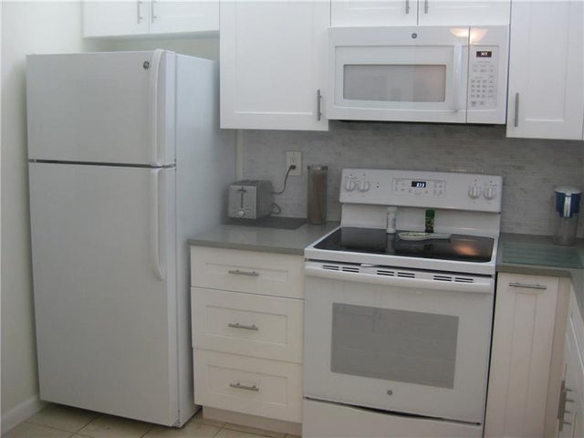 2 of 15 - 9233 Sw 8th St 103, Boca Raton, FL