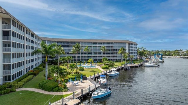 1 of 57 - 390 N Federal Hwy 406, Deerfield Beach, FL