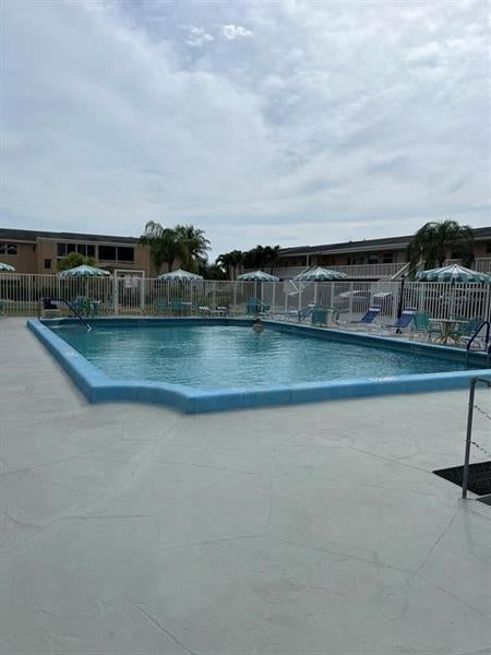 1 of 12 - 2191 Ne 1st Ct 202, Boynton Beach, FL