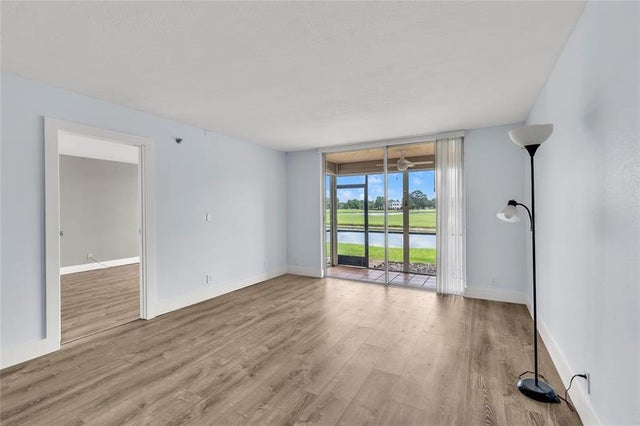 5 of 21 - 3100 W Rolling Hills Cir 109, Davie, FL