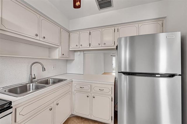 4 of 30 - 2111 Ne 42nd Ct 201w, Lighthouse Point, FL