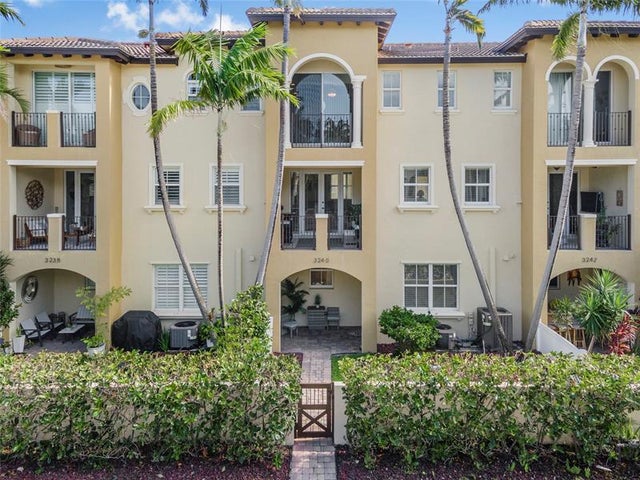 1 of 57 - 3240 Ne 13 St 3240, Pompano Beach, FL