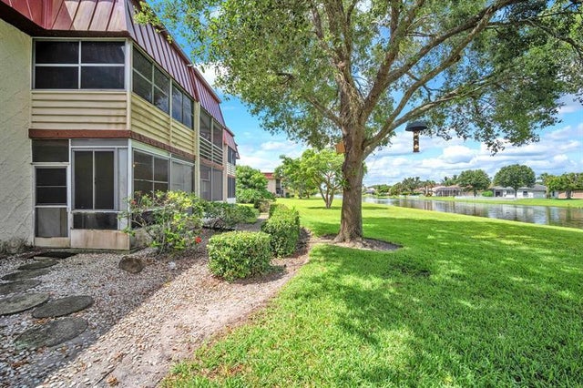 4 of 36 - 12025 W Greenway Drive 104, Royal Palm Beach, FL