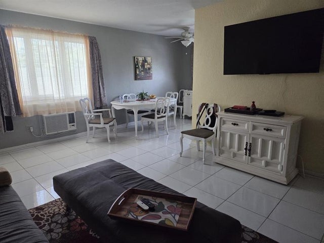 2 of 29 - 15610 Ne 6th Ave 29c, Miami, FL