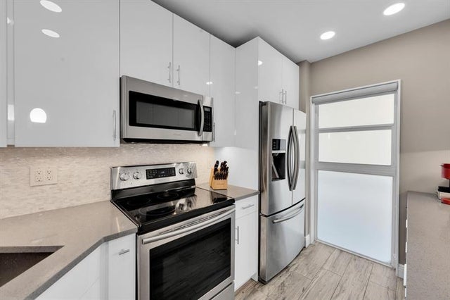 4 of 28 - 1200 Sw 12th St 217, Fort Lauderdale, FL