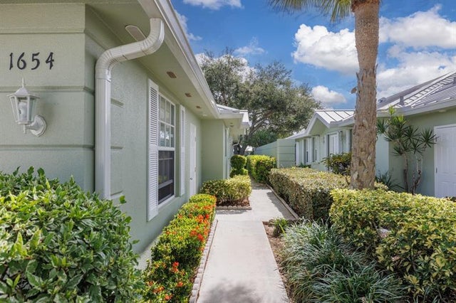 4 of 38 - 1654 Sw Waterfall Blvd, Palm City, FL