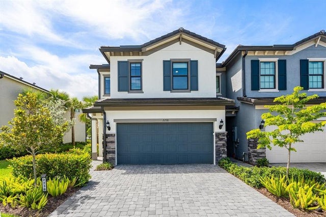 1 of 37 - 2238 Appleton Cir, Oakland Park, FL
