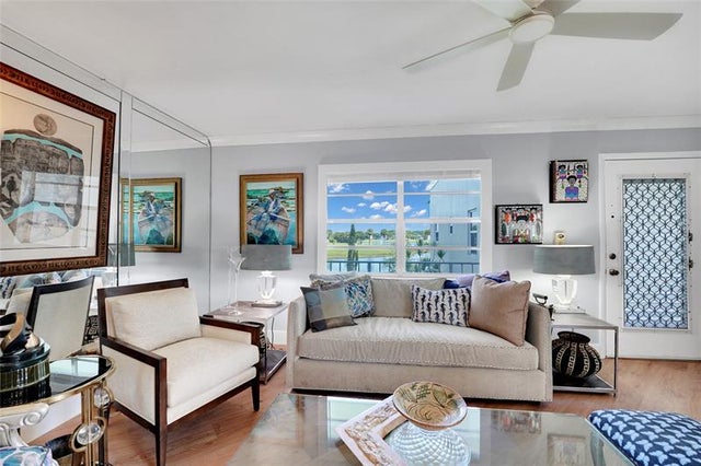 2 of 25 - 848 Flanders R, Delray Beach, FL