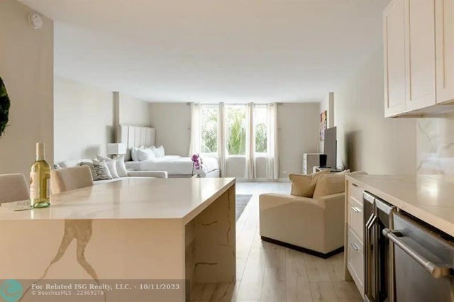3 of 12 - 2301 Collins Ave 327, Miami Beach, FL