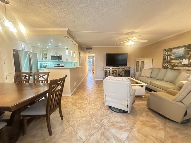 2 of 72 - 236 Grantham B 236, Deerfield Beach, FL